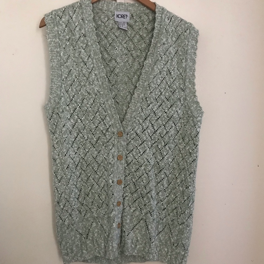 Koret Coastal grandma long line knitted vintage button vest